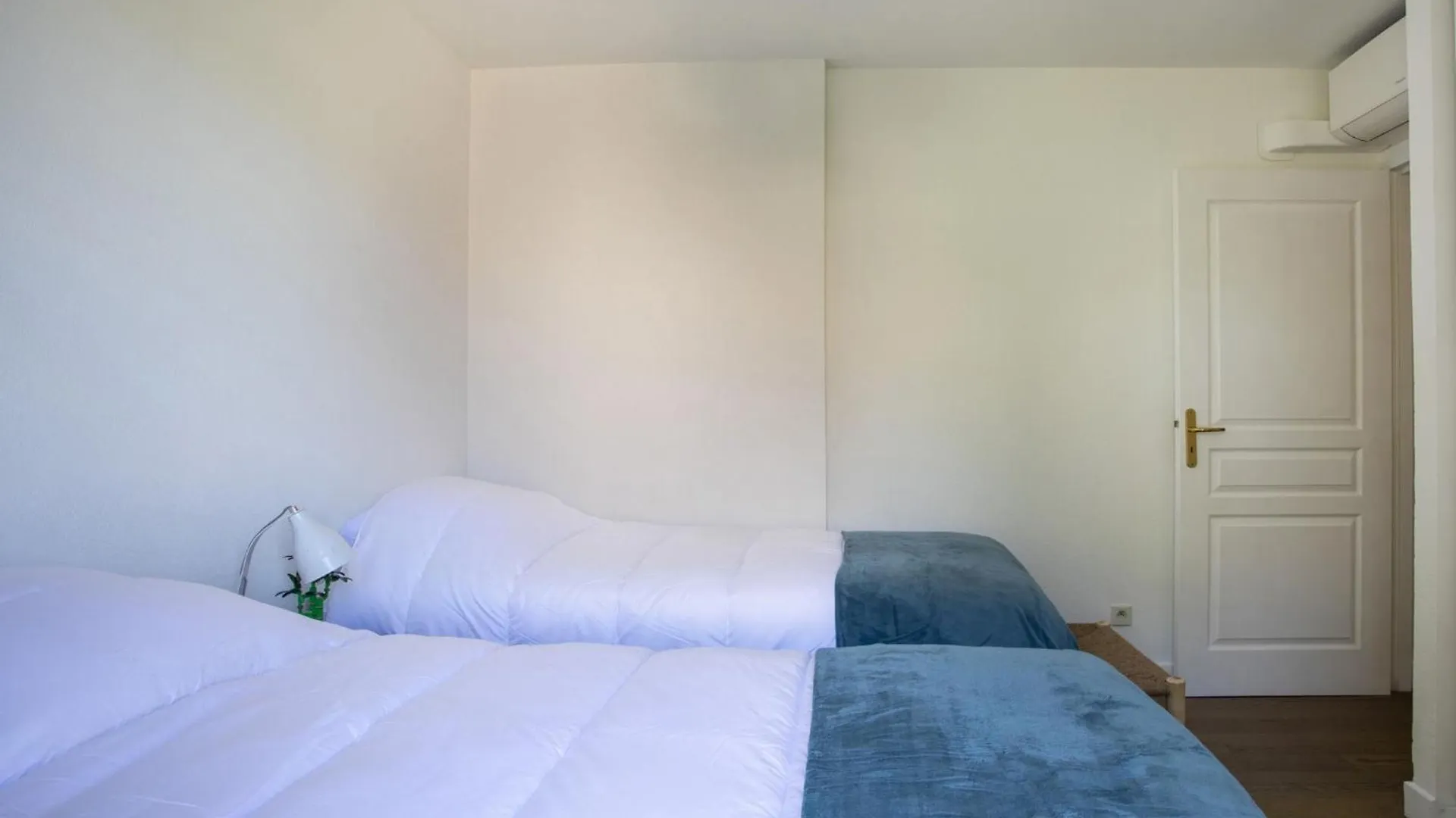 Apartment Vaugrenier Presidence By Interhome Villeneuve-Loubet France