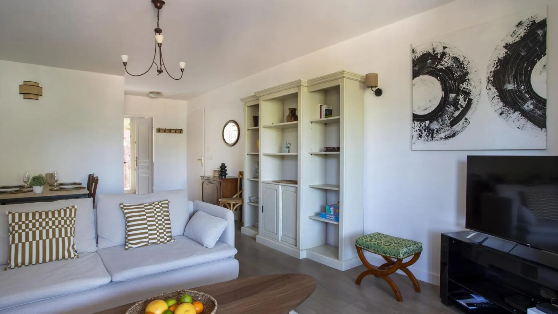 Apartment Vaugrenier Presidence By Interhome Villeneuve-Loubet France
