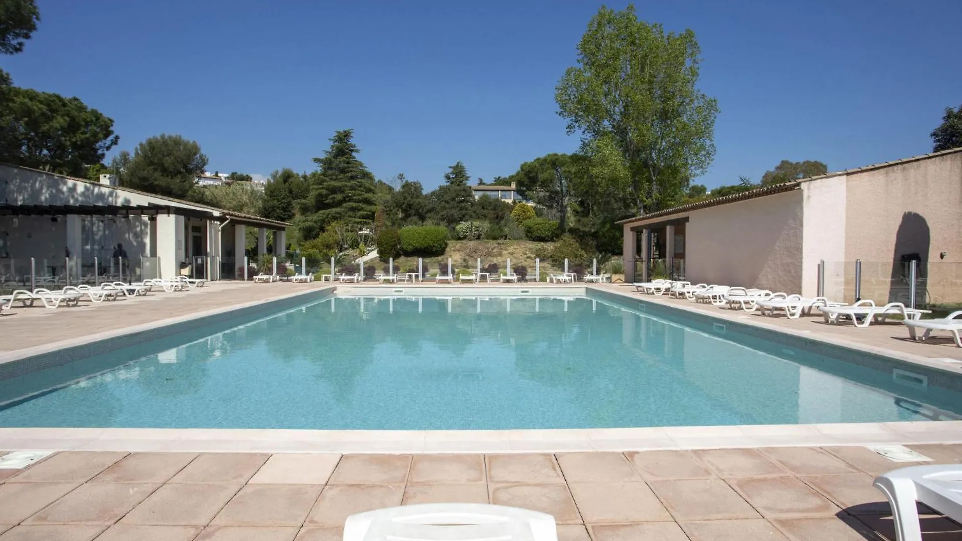 Apartment Vaugrenier Presidence By Interhome Villeneuve-Loubet