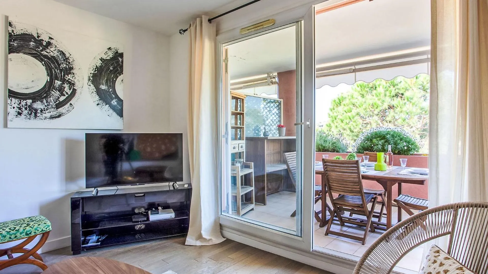 Apartment Vaugrenier Presidence By Interhome Villeneuve-Loubet France