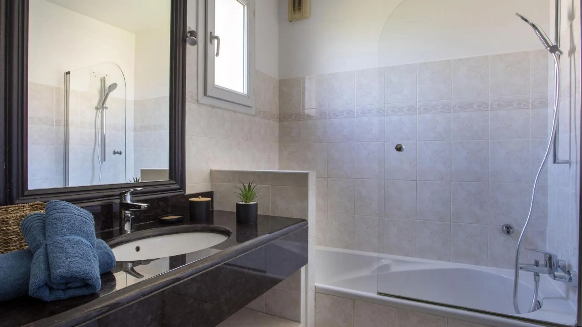 Apartment Vaugrenier Presidence By Interhome Villeneuve-Loubet
